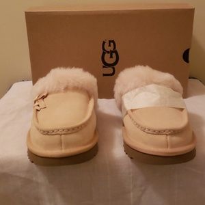 W Beachwood Indoor/Outdoor Mocassion Slippers